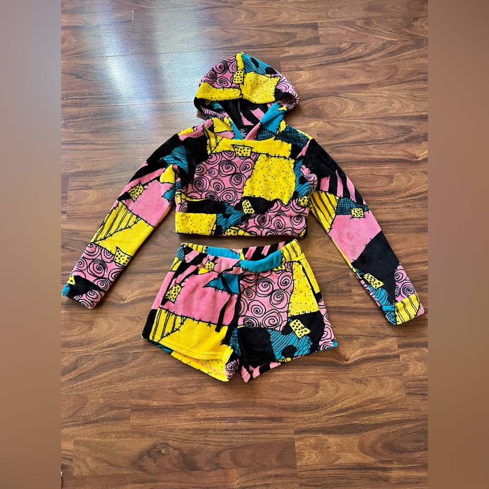 Hot Topic Nightmare Before Christmas Fuzzy Hooded Crop Top and Shorts Set